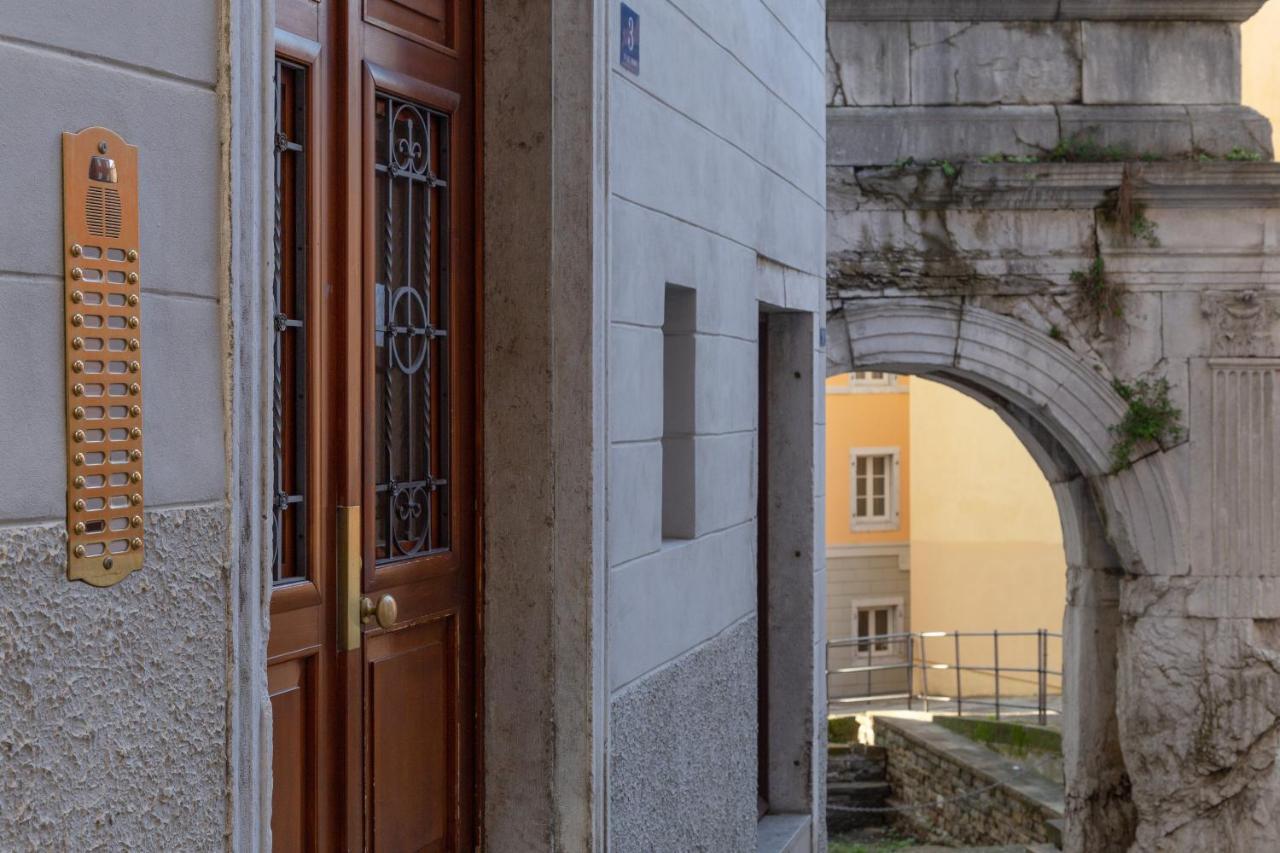 Casa Vacanze Penelope In Centro Storico ترييستي المظهر الخارجي الصورة